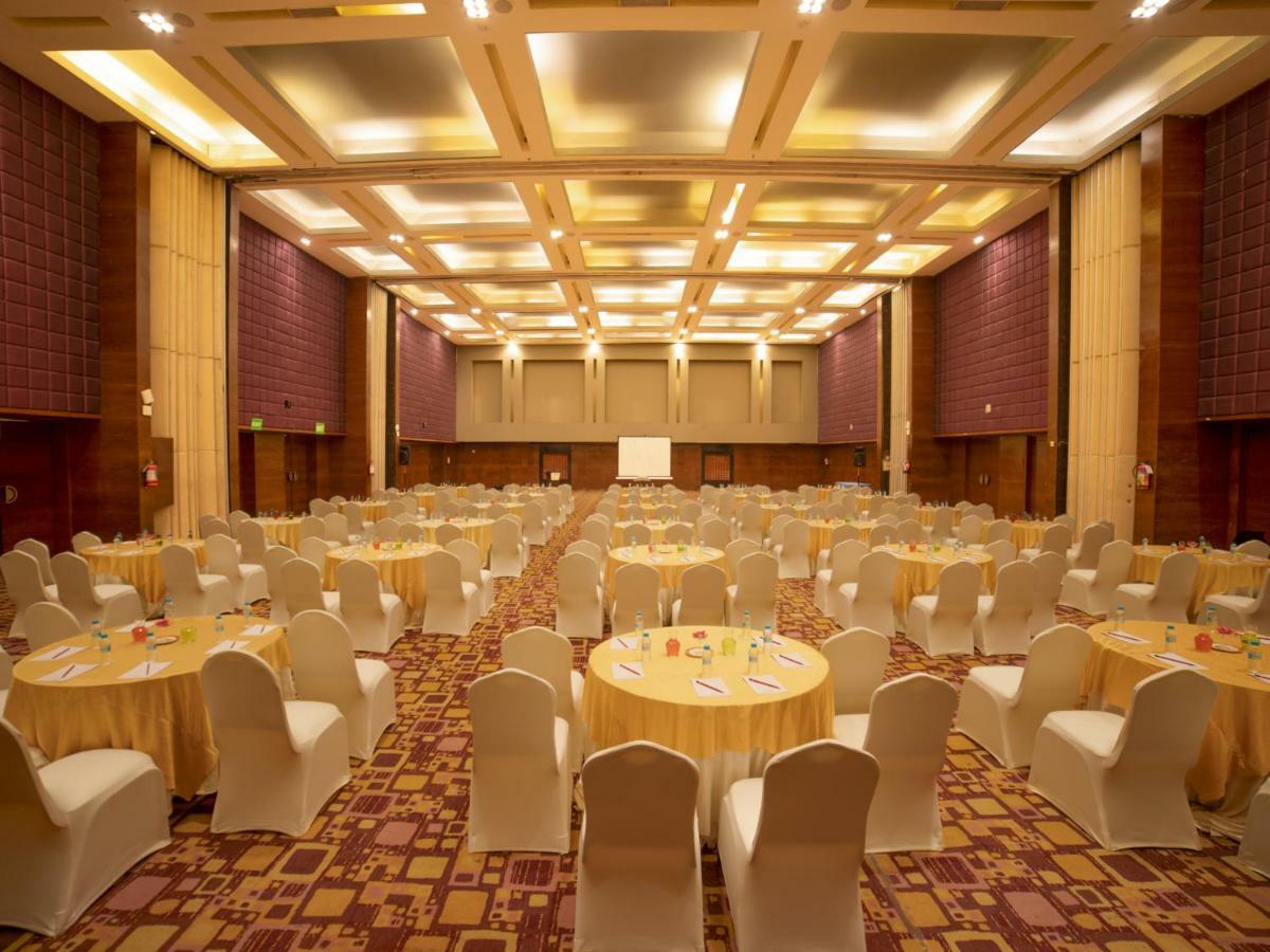 The Orchid Hotel Hinjewadi Pune Exterior foto The Grand Ballroom